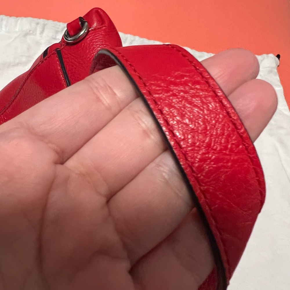 Like new Marc by Marc jacobs canteen style bag - Picture 8 of 16